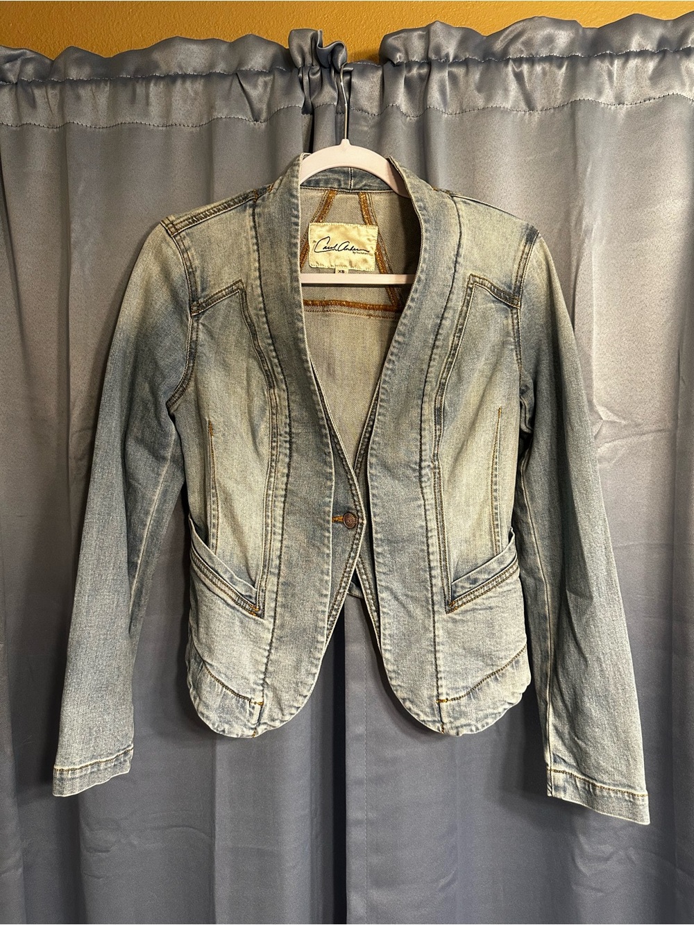 Carol Anderson Light Wash Denim Blazer Jacket